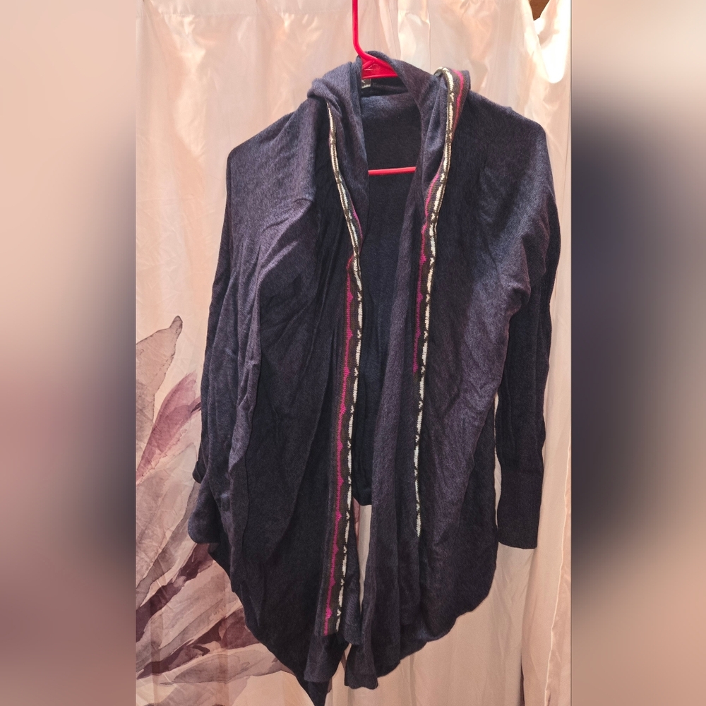Eddie Bauer navy blue cardigan longer front 2xl pretty trim on edge and hood